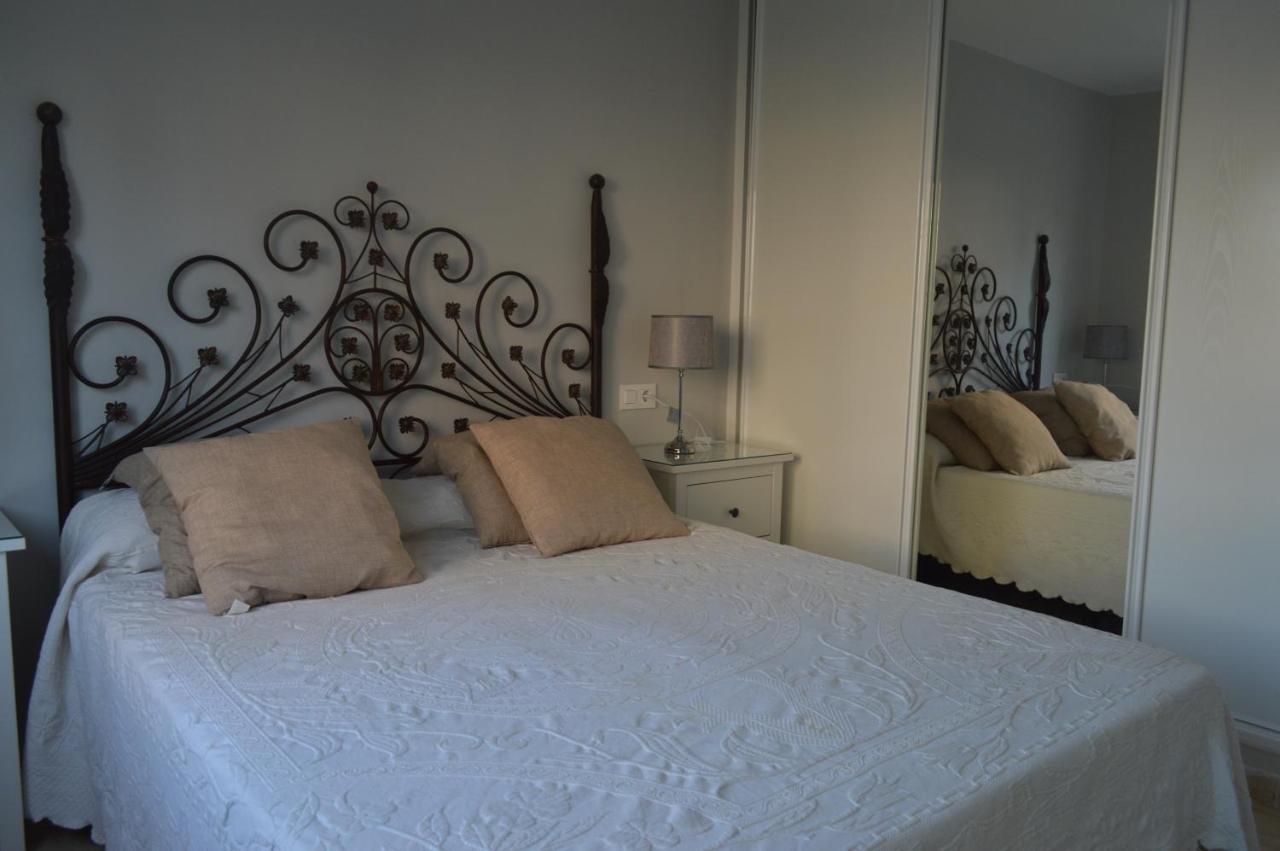 Seafront Recently Renovated Apartments ベナルマデナ エクステリア 写真