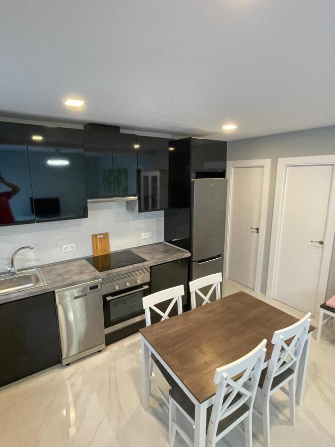 Seafront Recently Renovated Apartments ベナルマデナ エクステリア 写真